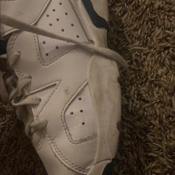 Jordan 6 - SIZE 2 Kids - Hightop, White and Navy Sneakers - Picture 6 of 6